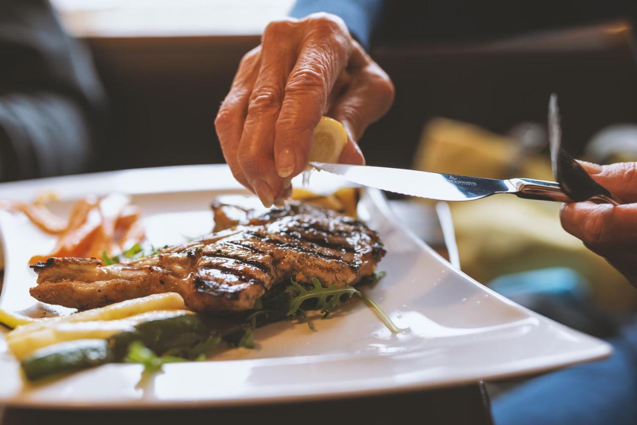 Zum kleinen Italiener - Ristorante Pizzeria Pension Geinberg Esterno foto
